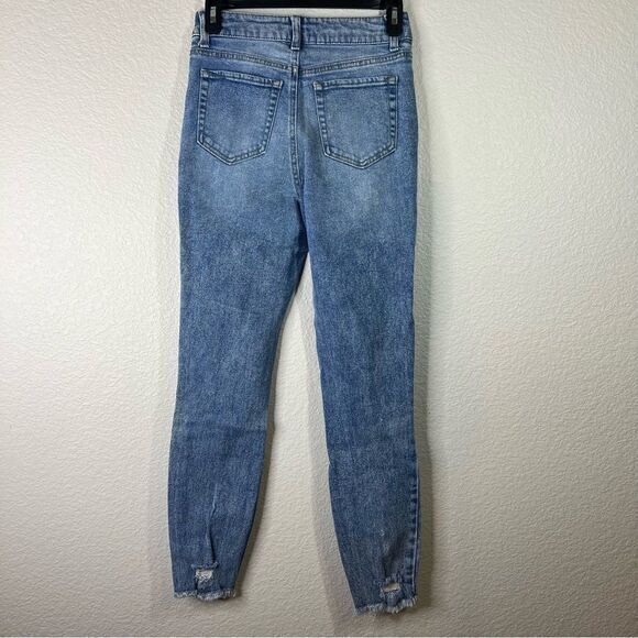Tinseltown Womens Distressed Jeans Medium Wash Denim Stretch Hi Rise Blue Size 3 - Picture 5 of 7